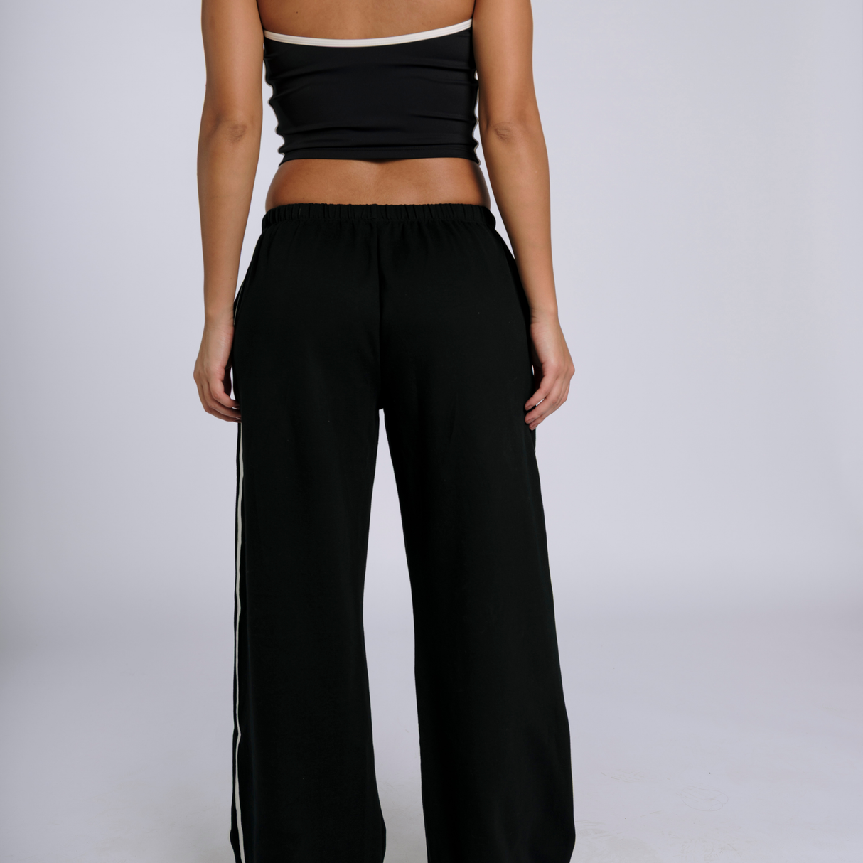 HalterFlow Wide Leg Sweatpants