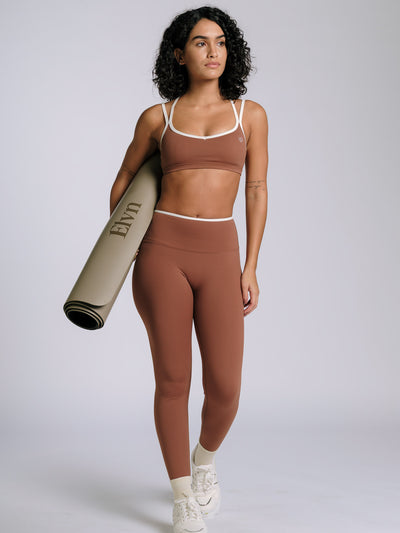 Jess — Bust 32" · Waist 26" · Hips 39"