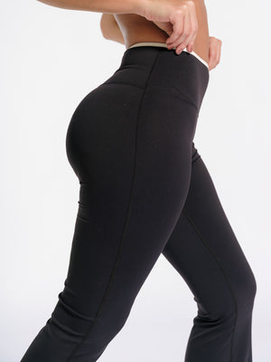 ContrastSculpt Flared Leggings