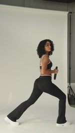 ContrastSculpt Flared Leggings